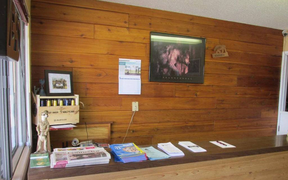 Westwood Motel 100 Mile House 외부 사진