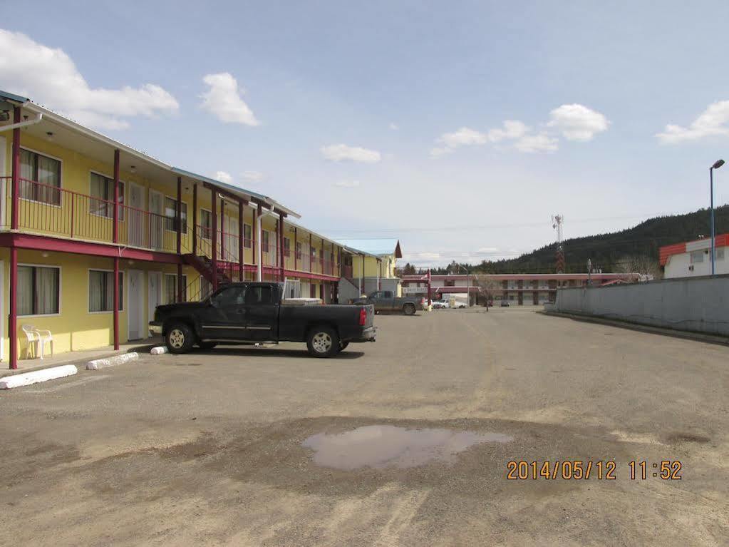 Westwood Motel 100 Mile House 외부 사진
